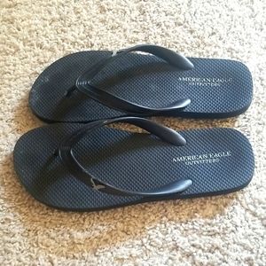 CLOSEOUT CLEARANCE...American Eagle Outfitters Small Womans Sandal